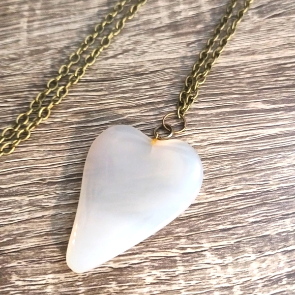 Vintage Agate heart necklace brass chain - Picture 2 of 8